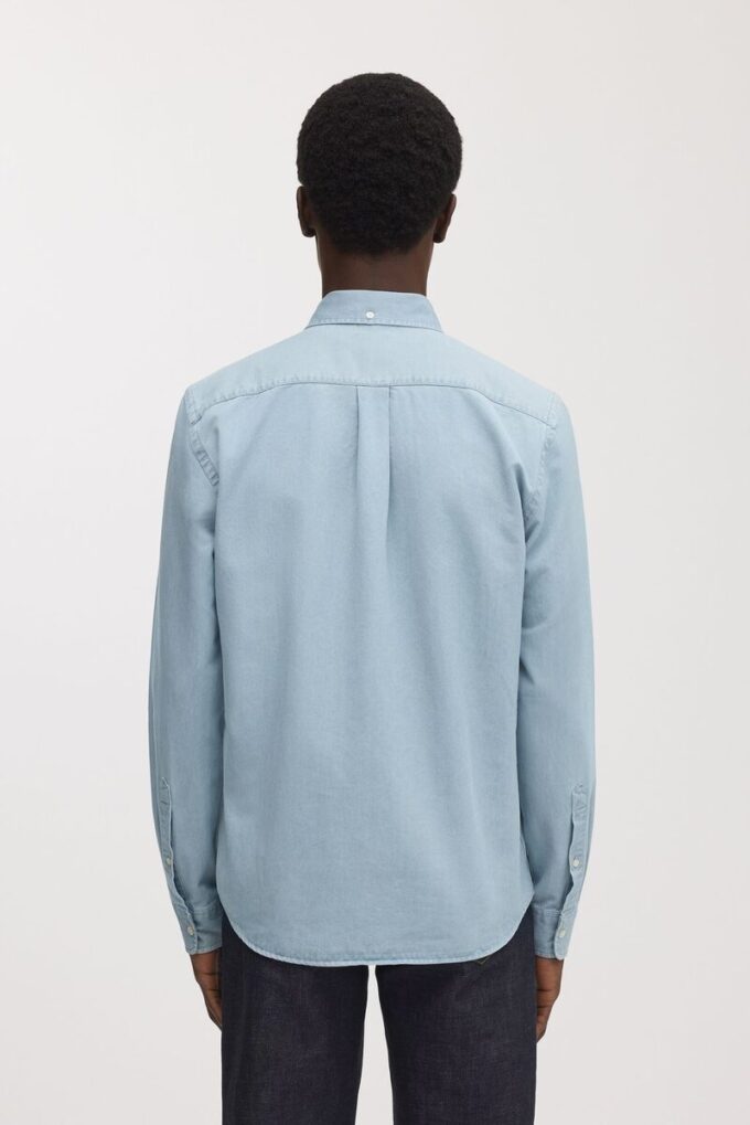 Das Jeanshemd