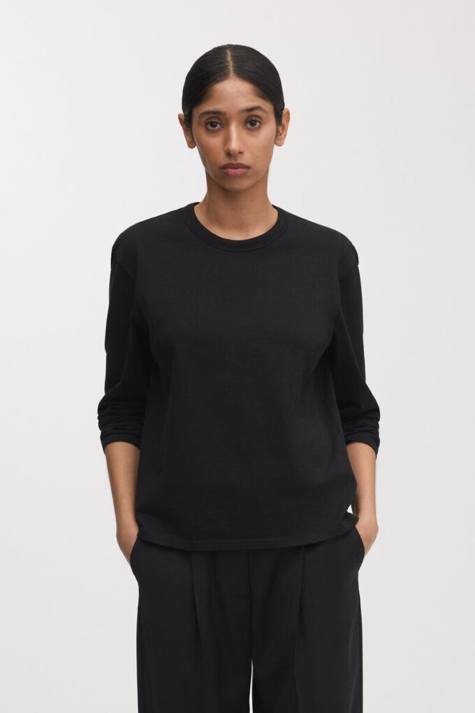 Das Langarm-T-Shirt Das Langarm-T-Shirt