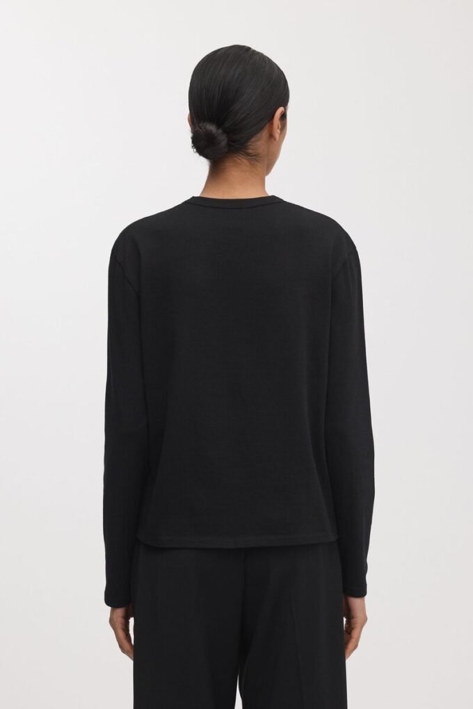 Das Langarm-T-Shirt Das Langarm-T-Shirt