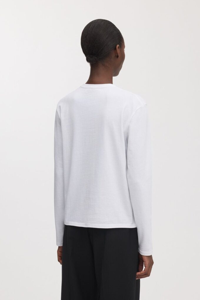 Das Langarm-T-Shirt Das Langarm-T-Shirt