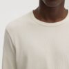 Das Langarm-T-Shirt