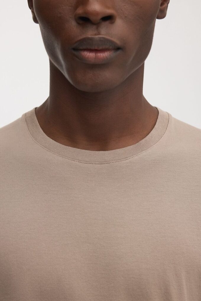 Das leichte T-Shirt Das leichte T-Shirt