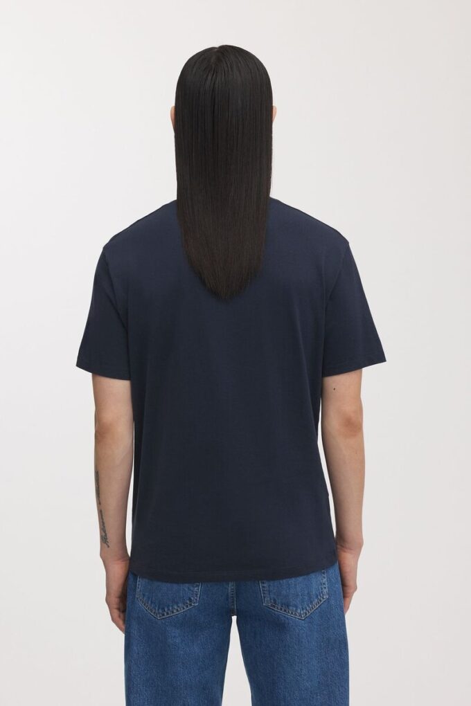 Das leichte T-Shirt