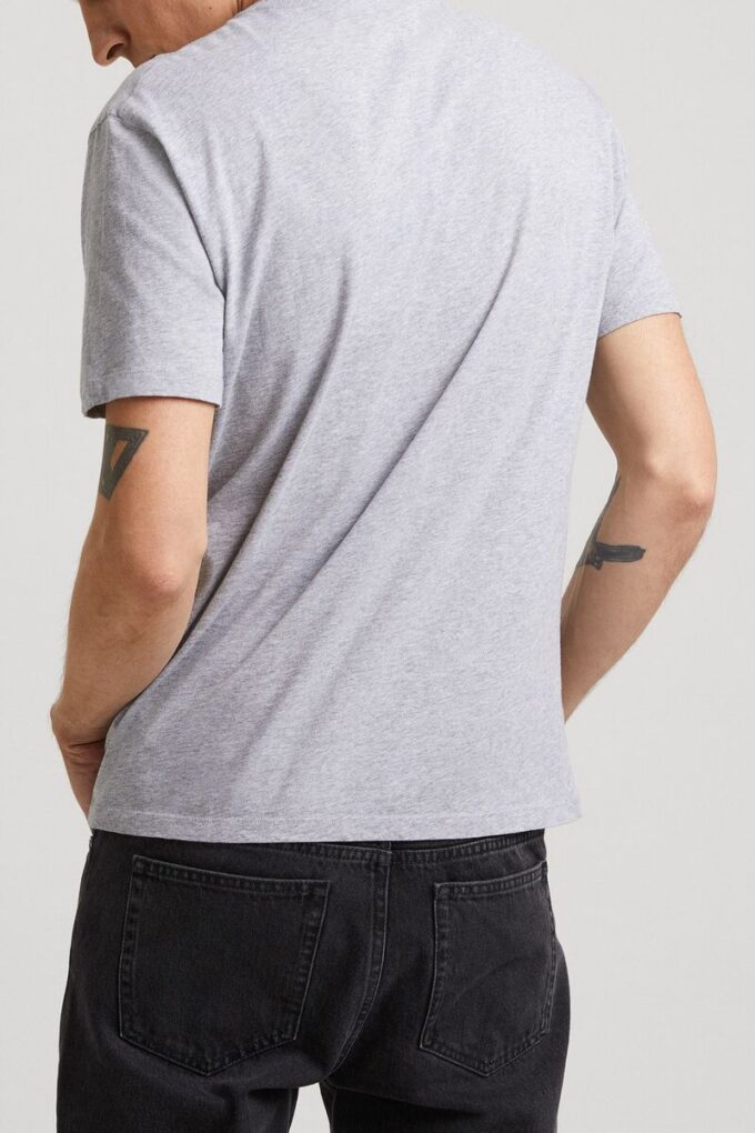 Das leichte T-Shirt – Archiv Das leichte T-Shirt – Archiv