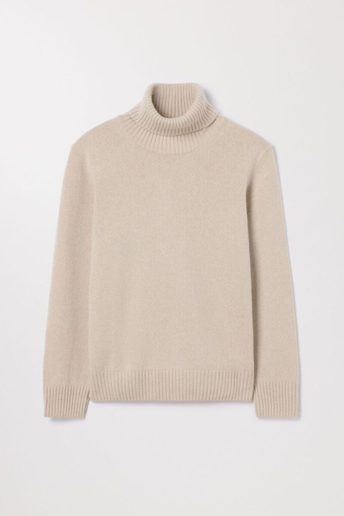 Der Kaschmir-Rollkragenpullover Der Kaschmir-Rollkragenpullover