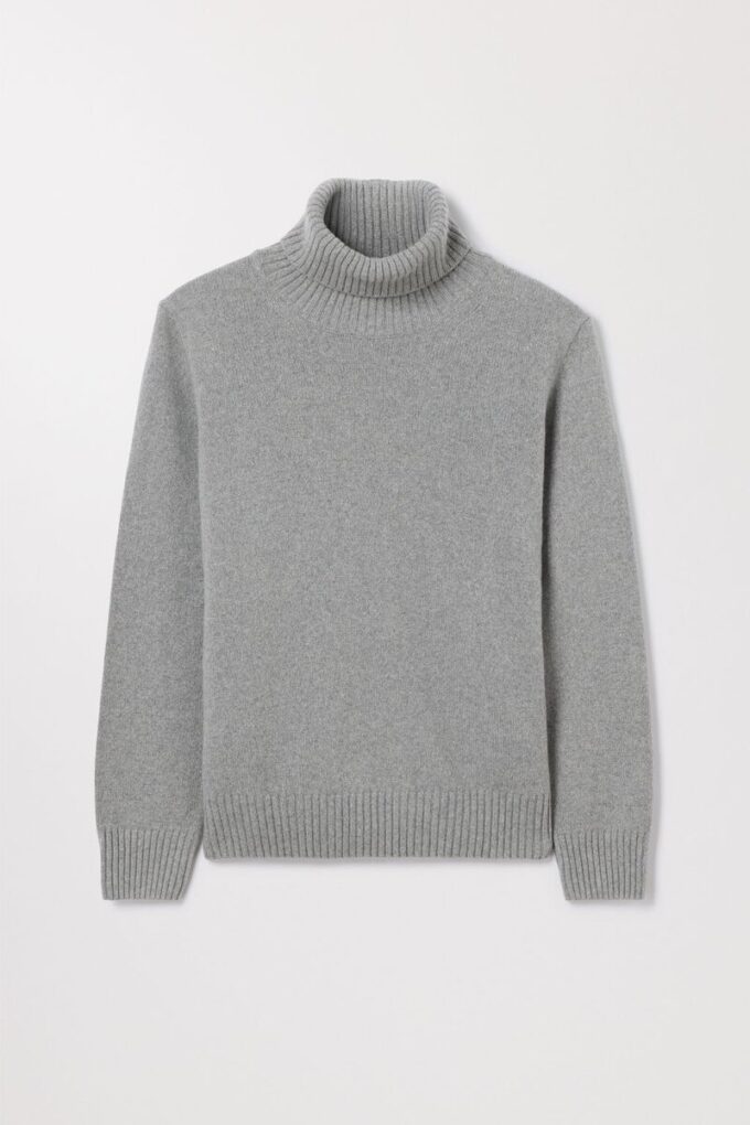 Der Kaschmir-Rollkragenpullover Der Kaschmir-Rollkragenpullover