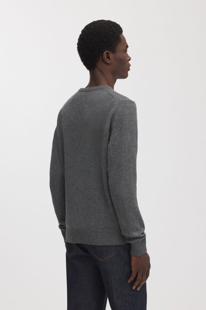 Der Kaschmirpullover Der Kaschmirpullover