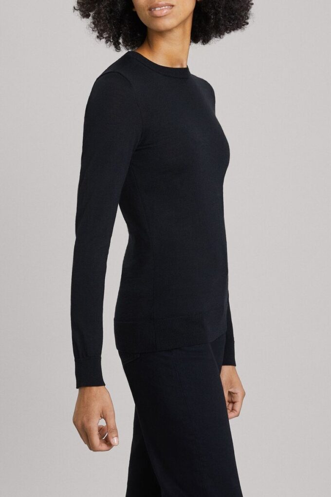 Der Merino-Pullover mit Rundhalsausschnitt – Archiv