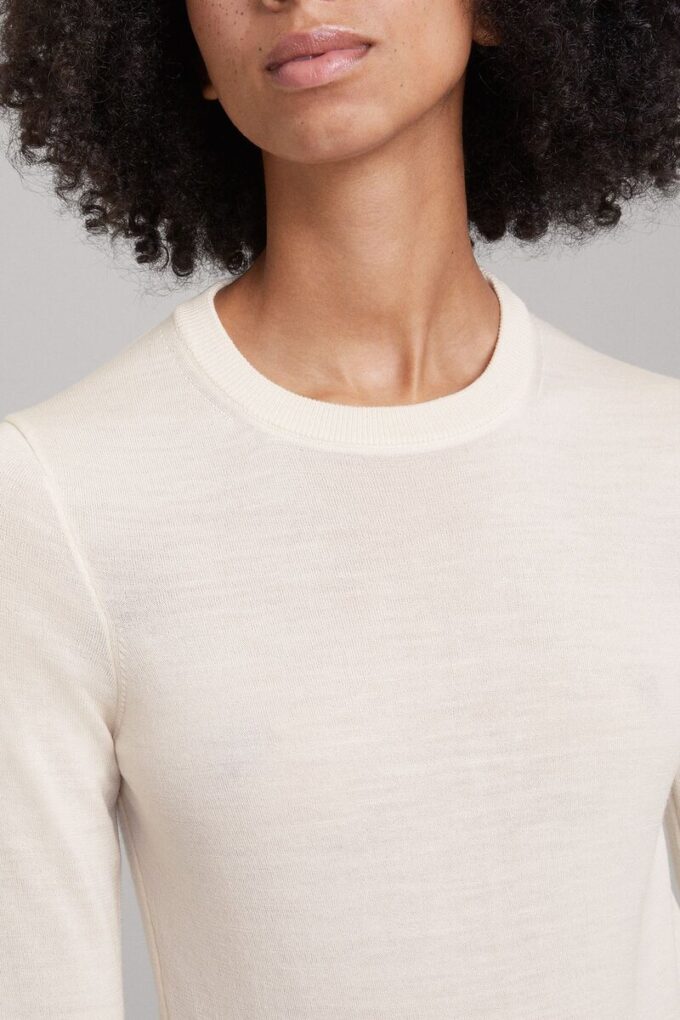 Der Merino-Pullover mit Rundhalsausschnitt – Archiv