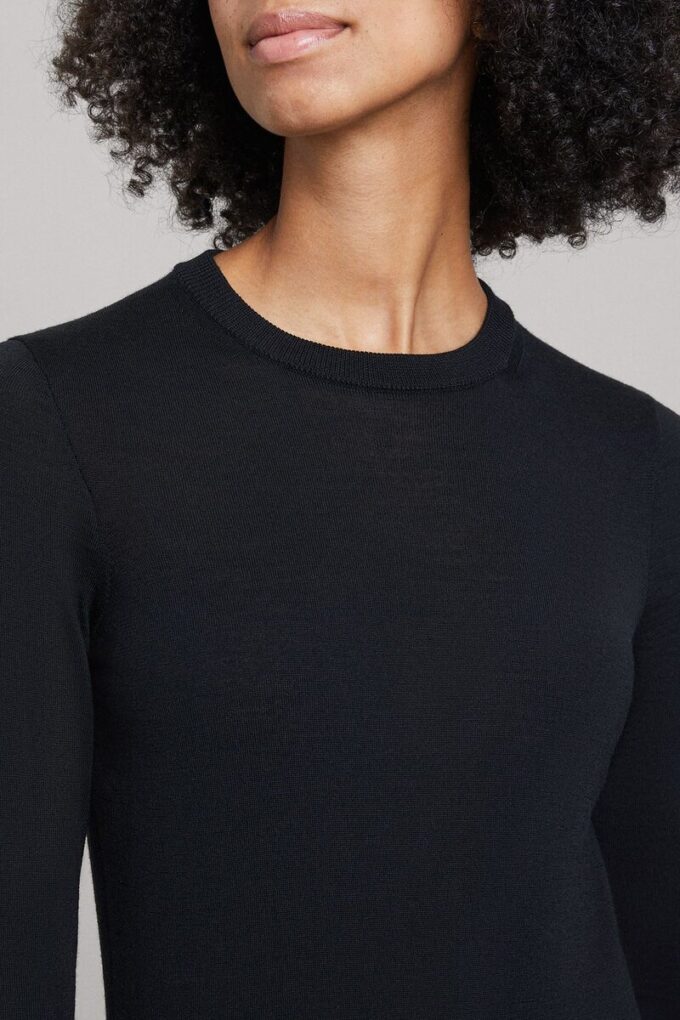 Der Merino-Pullover mit Rundhalsausschnitt – Archiv