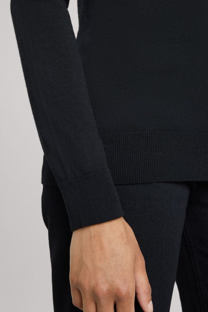 Der Merino-Pullover mit Rundhalsausschnitt – Archiv