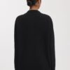 Der Pullover mit Stehkragen Der Pullover mit Stehkragen