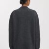 Der Pullover mit Stehkragen Der Pullover mit Stehkragen