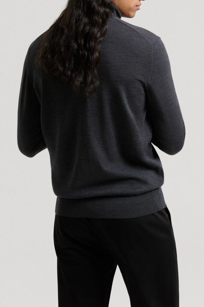 Der Rollkragenpullover aus Merinowolle – Archiv Der Rollkragenpullover aus Merinowolle – Archiv