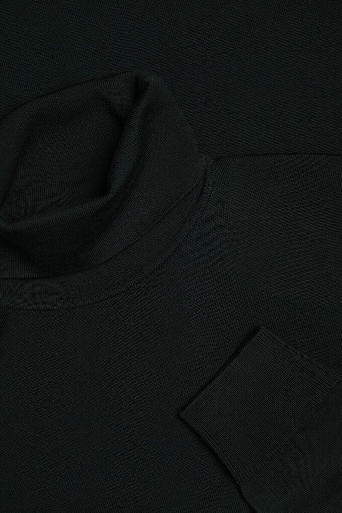 Der Rollkragenpullover aus Merinowolle – Archiv Der Rollkragenpullover aus Merinowolle – Archiv
