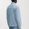 Die gewaschene Jeansjacke
