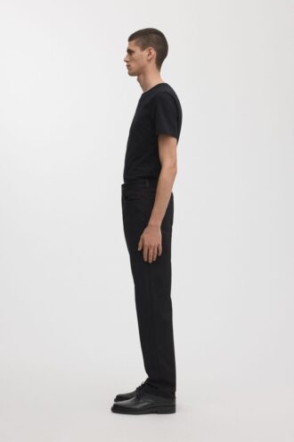 die loose jeans 2 3 330x495 - Die Loose Jeans
