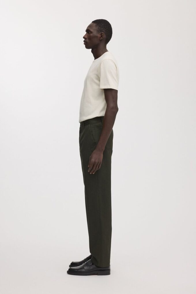 Die Loose Twill Chino
