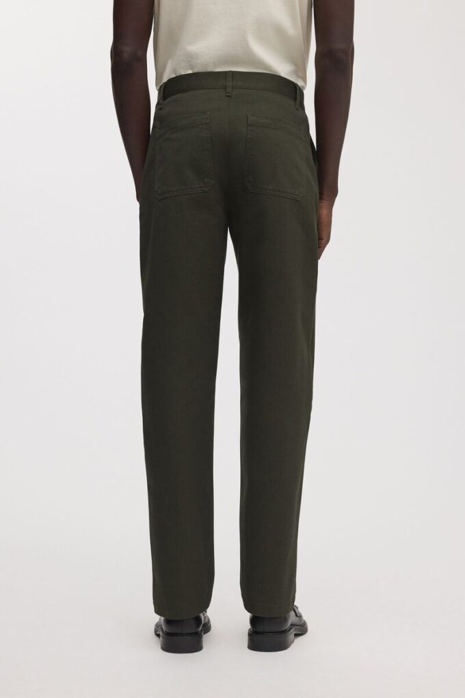 Die Loose Twill Chino