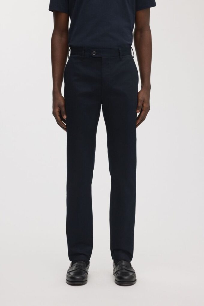 Die schmale Chino
