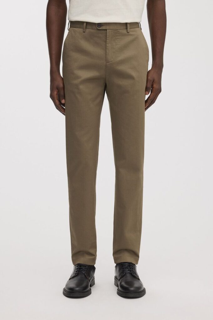Die schmale Chino