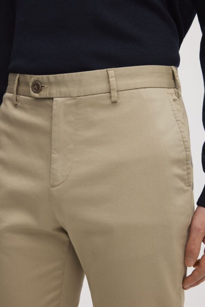 Die schmale Chino