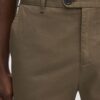 Die schmale Chino