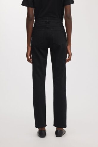 Die Standard-Jeans Die Standard-Jeans
